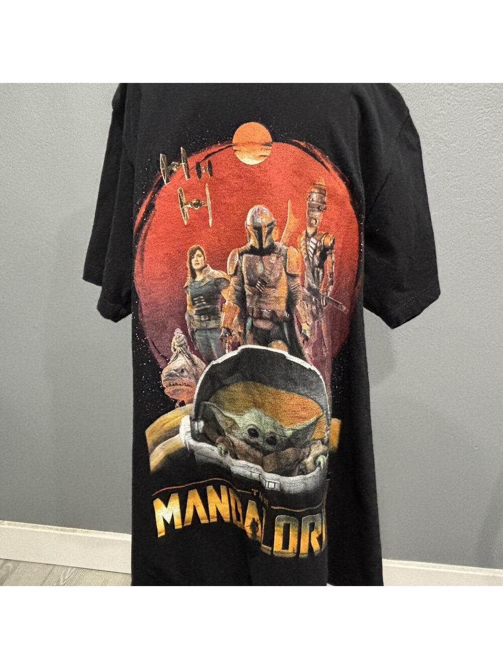 Kids T - Star Wars The Mandalorian T-Shirt Size Large